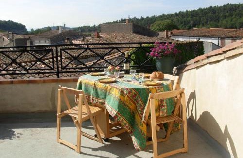 Villeneuve-Minervois Apartment | gite le musee