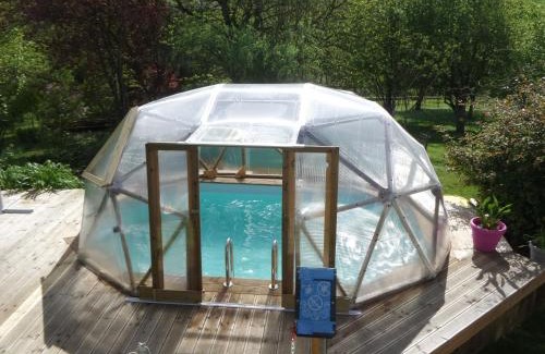 Couches House | Gite les Courtaillards