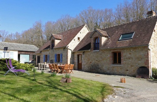 Les Ventes-de-Bourse Cottage | Gite Les Ventes-de-Bourse, 4 bedrooms, 9 persons