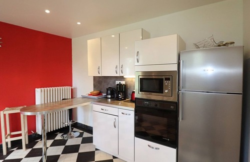 Mauriac Cottage | Gite Mauriac, 3 bedrooms, 6 persons