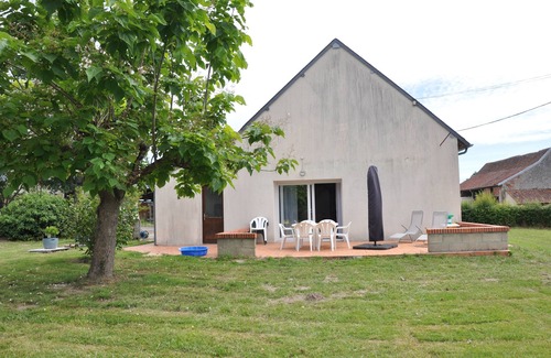 Pruniers-en-Sologne House | Gite near Beauval Zoo, Chambord, Cheverny, Chenonceau, Blois castles
