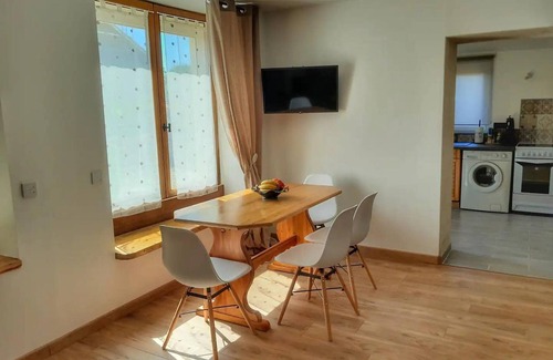 Neauphlette Cottage | Gite Neauphlette, 1 bedroom, 3 persons