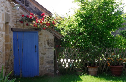 Thenon House | Gite of the Roche in Périgord