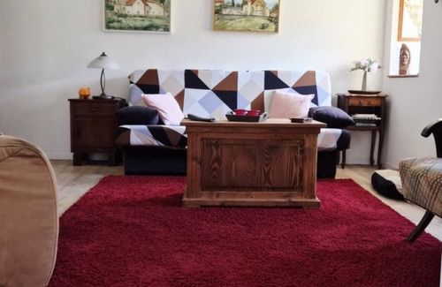 Fontenoy-le-Chateau Apartment | Gite on the Canal L'Est and the Coney River