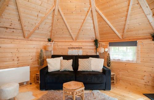 Sables-d'Or-les-Pins Ski Chalet | Gite Petite Chaumière Kota finland