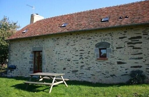 Saint-Georges-le-Gaultier Cottage | Gite rural in the heart of the alpes mancelles, 3 stars parc regional normandie maine