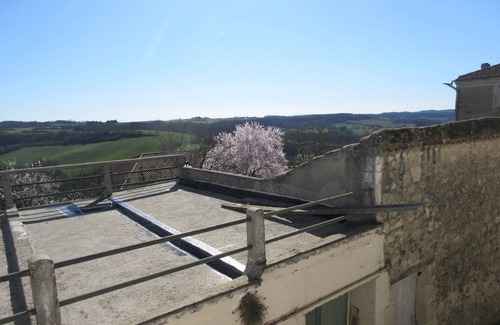 Puymirol House | Gite "Relais Suzanne" in PUYMIROL (Lot et Garonne) Pets welcome.