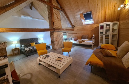 Rouvres-les-Bois Cottage | Gite Rouvres-les-Bois, 4 bedrooms, 9 persons