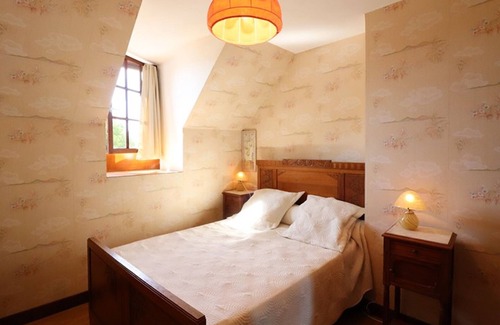 Saint-Etienne-de-Chomeil Cottage | Gite Saint-Étienne-de-Chomeil, 4 bedrooms, 6 persons