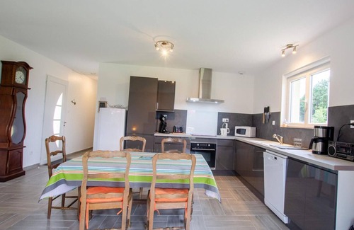 Tocane-Saint-Apre Cottage | Gite Tocane-Saint-Apre, 2 bedrooms, 4 persons
