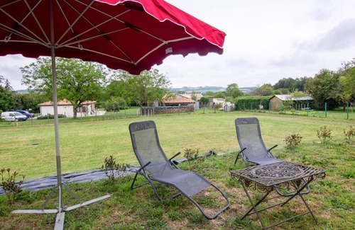 Tocane-Saint-Apre Cottage | Gite Tocane-Saint-Apre, 2 bedrooms, 4 persons