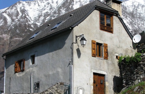 Cette-Eygun House | Gite Vallée d'Aspe Béarn Pyrénées very beautiful view ideal for hiking