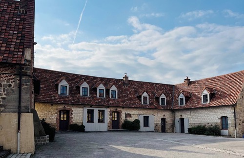 Tingry House | Gîte with covered swimming pool on the Opal Coast