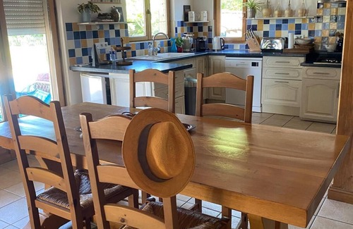 Fontanes House | Gîte with private swimming pool, 2 bedrooms, sleeps 4, shady garden