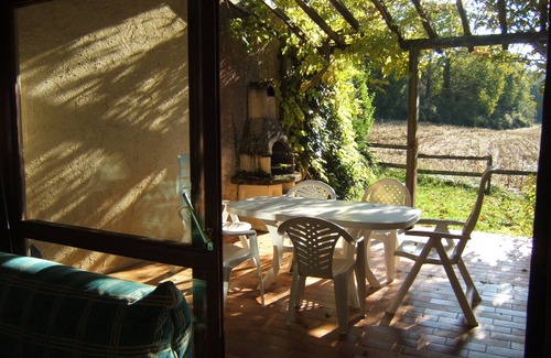 Saint-Marcory Condo | Gîte with swimming pool, playground, green space.