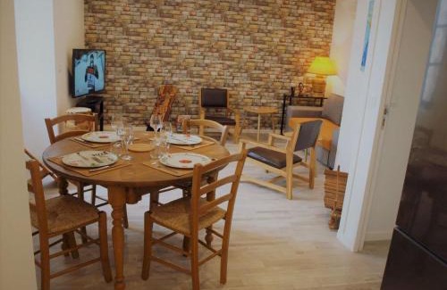 Salleles-d'Aude Apartment | Gites de l'écluse - La Côte de l'Or