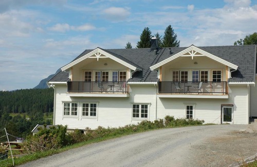 Andalsnes House | Gjerdset Turistsenter