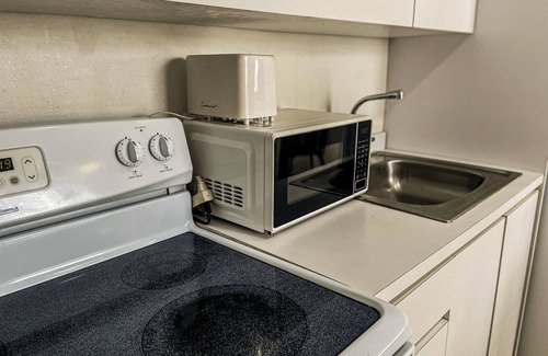 Ponce Centro Apartment | Gladiolas 2201