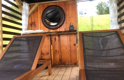 Plantagenet House | Glamping at the Cabana!