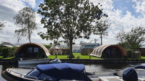 Municipality of Aalsmeer Other | Glamping at the water, close to Amsterdam