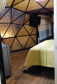 El Colegio Ski Chalet | Glamping Magia de la Montaña