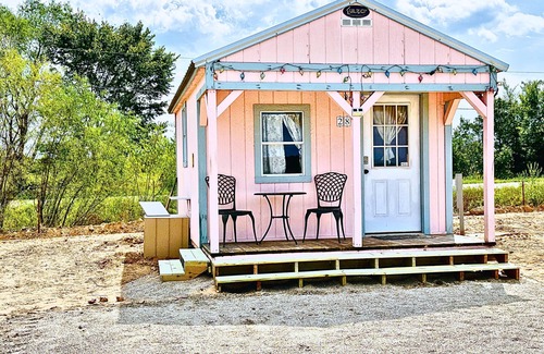 Grant Cabin | Glamping Tiny Home next to Choctaw Casino Grant Oklahoma History Lakes Fun