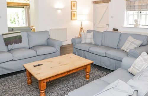 Hendrerwydd Cottage | GLAN CLWYD ISA - THE BIG BARN, pet friendly, with pool in Denbigh