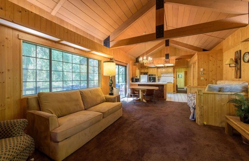 Eureka Cabin | Glen Lake Cabin in the Woods