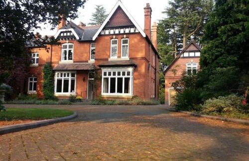 Hampton-in-Arden Bed & Breakfast | Glenlyon Flat - NEC
