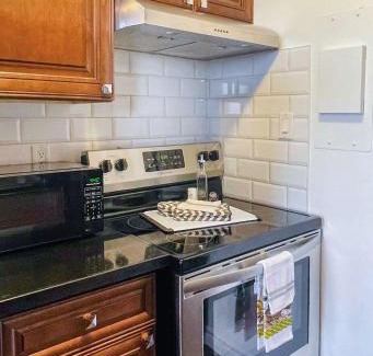 Rosedale Apartment | Glenview West Apt w Patio - Near Downtown
