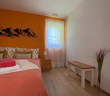 Mathon Apartment | Glisch a vita