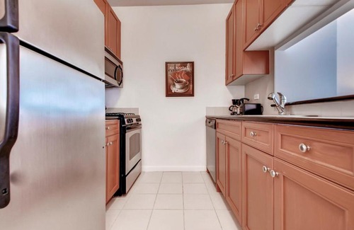 Upper East Side Apartment | Global Luxury Suites at The Pearl