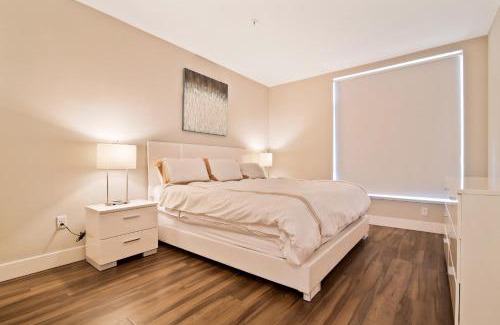 Shoreline West Apartment | Global Luxury Suites at Downtown Mountain View