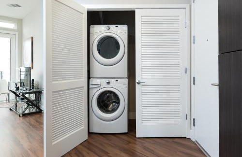 Shoreline West Apartment | Global Luxury Suites at Downtown Mountain View