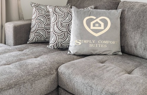 Smiths Falls Apartment | GLOBALSTAY . Rideau 2Br Signature Apartments. Free Parking