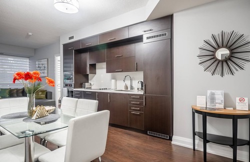 Willowdale Condo | GLOBALSTAY. Luxury 2Bd 2BR Metro Sheppard. Free parking