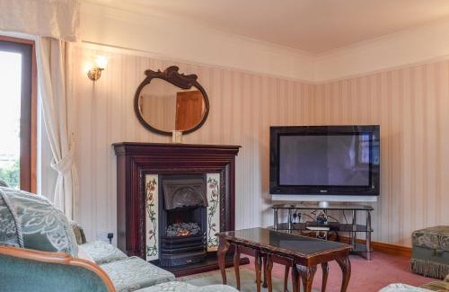 Scalford House | Glossoms Lodge