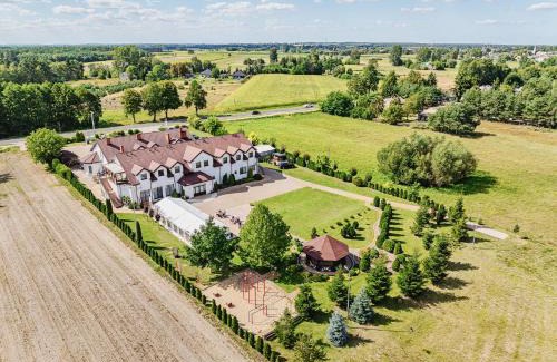 Dabie Bed & Breakfast | GOŚCINIEC ZACISZE - pokoje & restauracja blisko A2 Dąbie - Uniejów