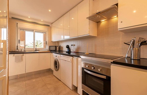 Playa Paraiso Apartment | GO2TENERIFE Apart'Madera Terrace, Swimming pool & Parking