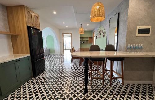 Tran Phu Beach Apartment | Gold Coast Apartment Seaview
