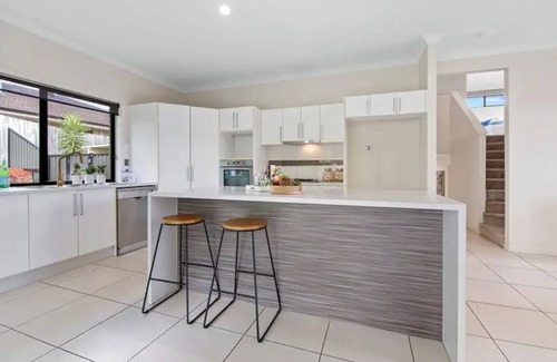 Pacific Pines House | Gold Coast Luxury Stay