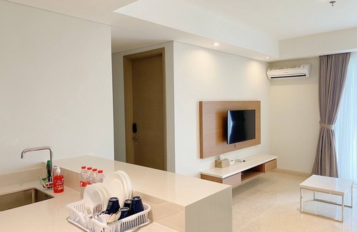 Pantai Indah Kapuk Apartment | Gold Coast PIK Sea View Apartments by LongeSuites