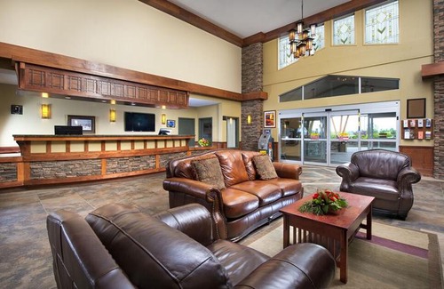 North Battleford Hotel | Gold Eagle Lodge