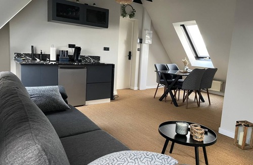 Brequerecque Apartment | Golden 014
