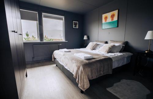 Selfoss House | Golden Circle Luxury Cottages Lake View