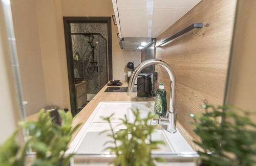 European Quarter Apartment | Golden Dove Luxury Apartment 1