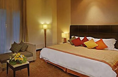 Braga Hotel | Golden Flower Hotel Bandung