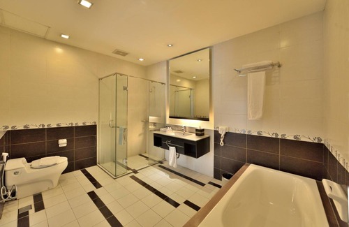 Braga Hotel | Golden Flower Hotel Bandung
