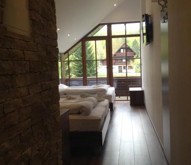 Mukinje House | Golden Lakes Rooms
