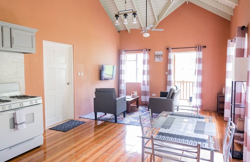 Colonarie Apartment | Golden Palms Apartment - Modern self-contained spacious Apartment